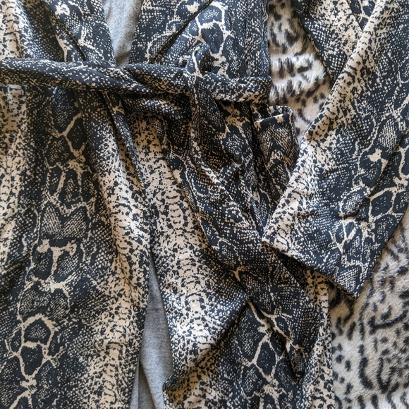 NWT snake print trench jacket - Picture 7 of 9